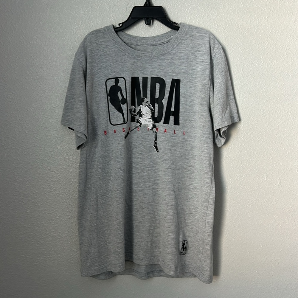 NBA grey t-shirt
